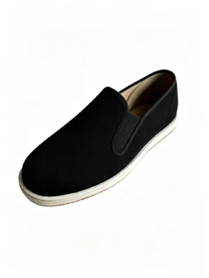 LUNO LN-M4004 men's handmade cloth shoe with mugwort insole - side view showcasing a sleek black fabric upper, elastic side panels for easy slip-on wear, and a clean white layered sole that highlights traditional craftsmanship; the minimalist silhouette emphasizes comfort, breathability, and everyday versatility.