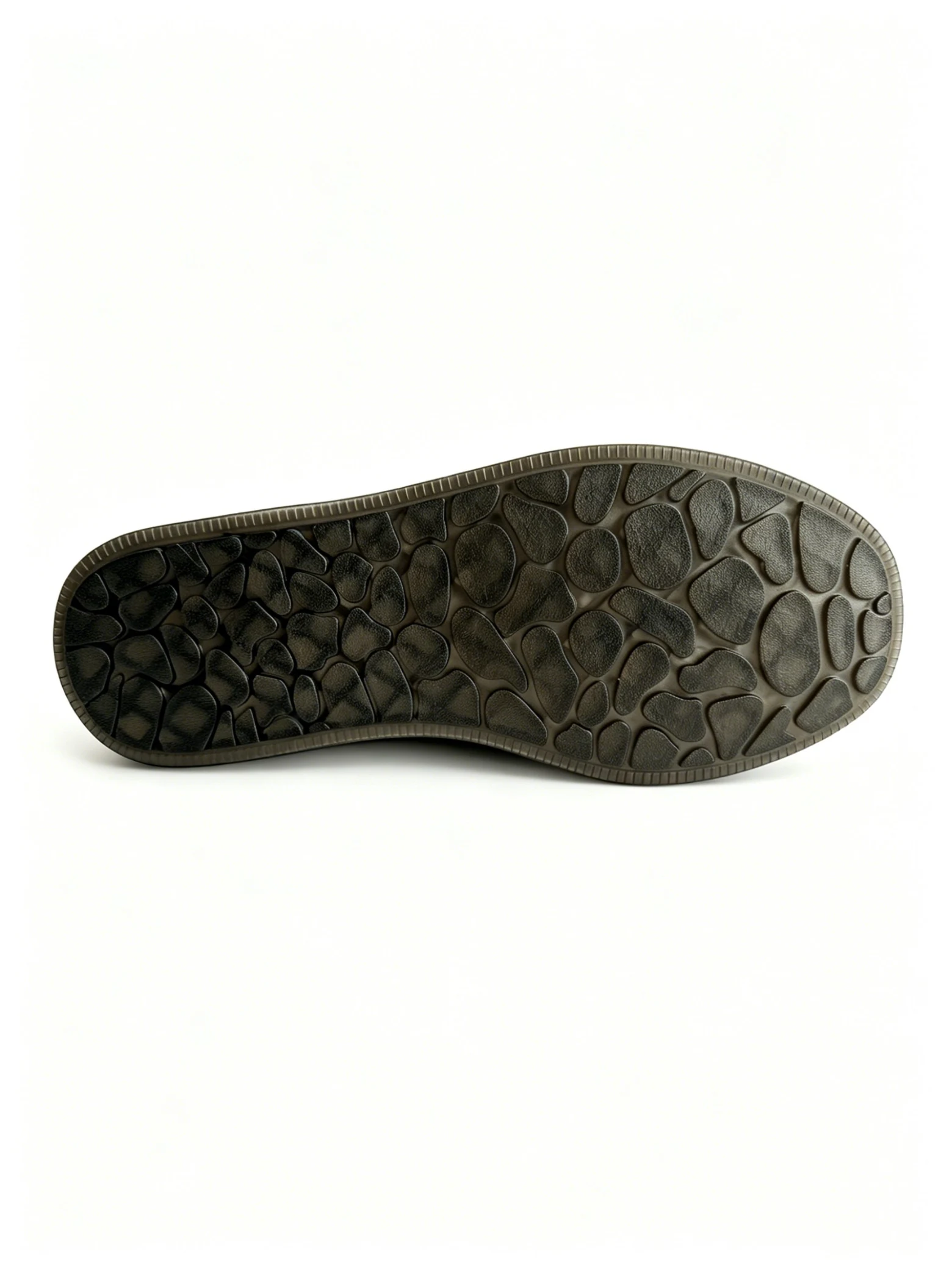 luno ln m4026 traditional chinese cloth shoes massage insole LUNO LN-M4026 traditional Chinese cloth shoes sole close-up - featuring a textured rubber outsole with pebble-like grip pattern for enhanced traction, and a layered construction that ensures durability and flexibility; designed for everyday comfort and slip resistance on various surfaces.